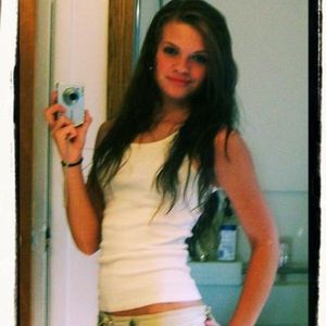 Profile Picture of Ashley Batterson (@ashmarie728) on Myspace