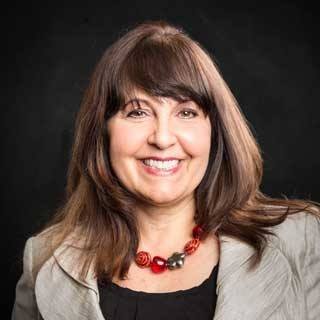 Profile Picture of Julia Hanna (@JuliaHannaOak) on Twitter