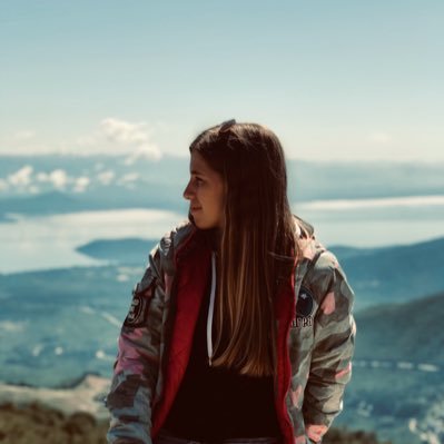 Profile Picture of 𝓥𝓲𝓬𝓴𝔂 𝓜𝓪𝓻𝓼𝓱𝓪𝓵𝓵 (@viqmarshall) on Twitter