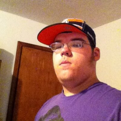 Profile Picture of Aaron Guisinger (@GreatWhite06) on Twitter