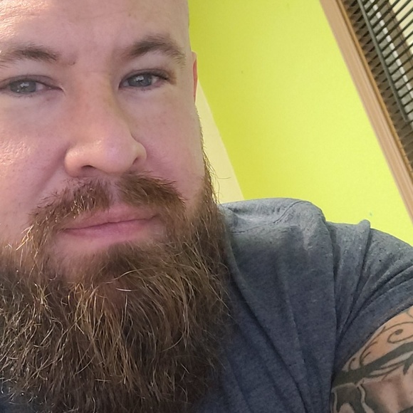 Profile Picture of Curtis Poling (@doublec3163) on Poshmark