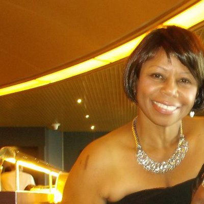 Profile Picture of Joyce Crawford (@JoyceYourgram) on Twitter