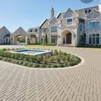 Profile Picture of Amber Uzzell (@amber.uzzell.96) on Facebook