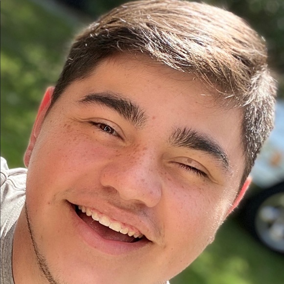 Profile Picture of Dustin Jarvis (@dustinjarvis8) on Poshmark