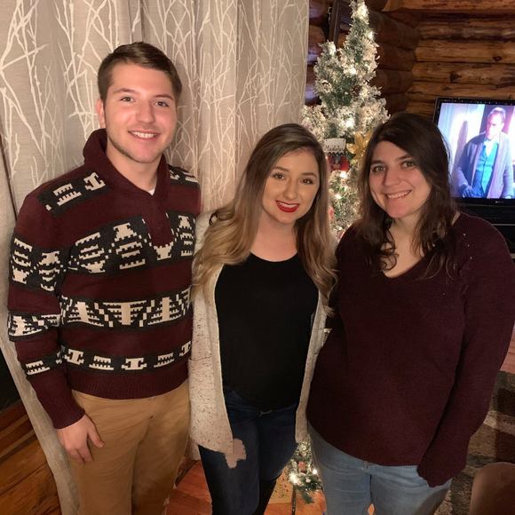 Profile Picture of Jeffrey Vandenk (@jvandenk) on Poshmark