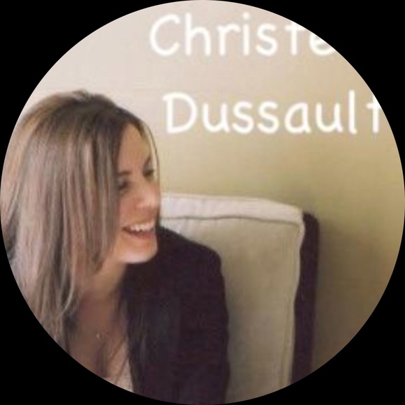 Profile Picture of Christelle Dussault (@realdeuce) on Poshmark