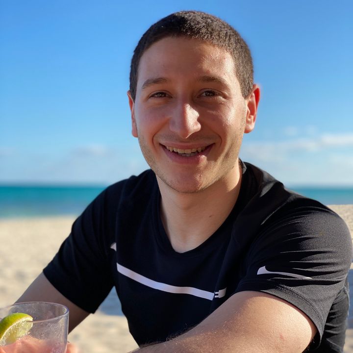 Profile Picture of Ari Weinstein (@arix700) on Tiktok