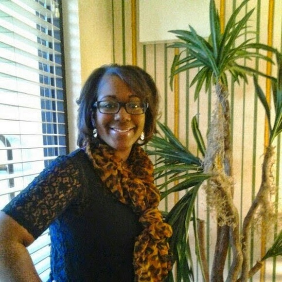 Profile Picture of Cornelia Mack (@corneliamack) on Poshmark