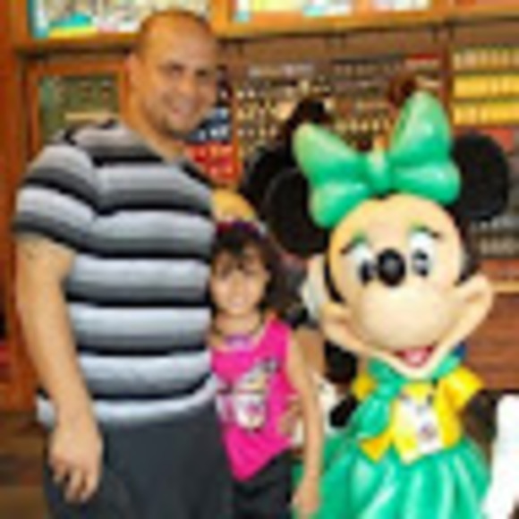 Profile Picture of Gabriel Rivera (@gabyzmj) on Poshmark