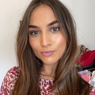 Profile Picture of Harriet Evans (@Harriet_Evans) on Twitter