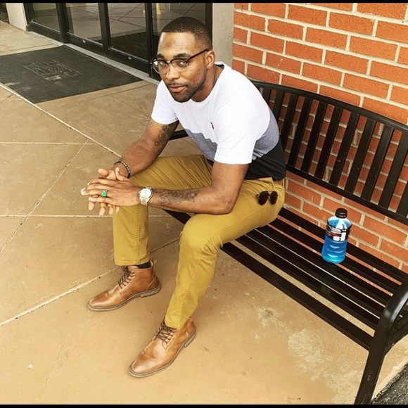 Profile Picture of Jordan Ricks (@jordanricks588) on Poshmark