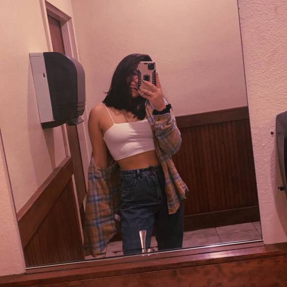 Profile Picture of Alexis Casuccio (@lexcasooch99) on Poshmark