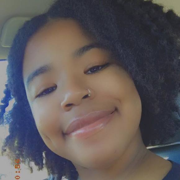Profile Picture of Jasmine Barnes (@jasminepbarnes) on Poshmark