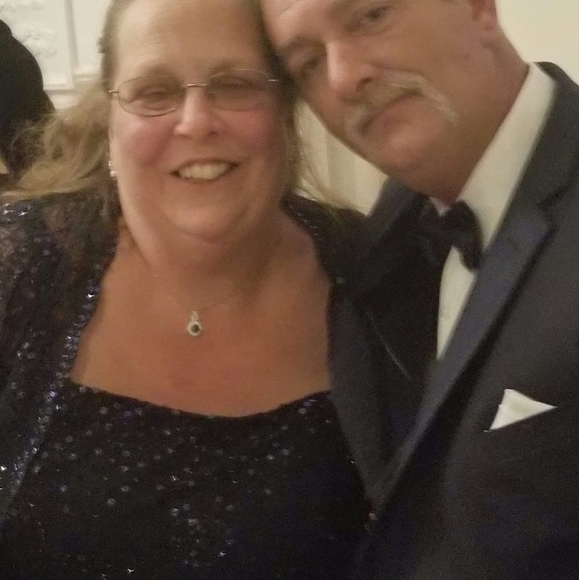 Profile Picture of Sheri Bossick (@sheribossick) on Poshmark