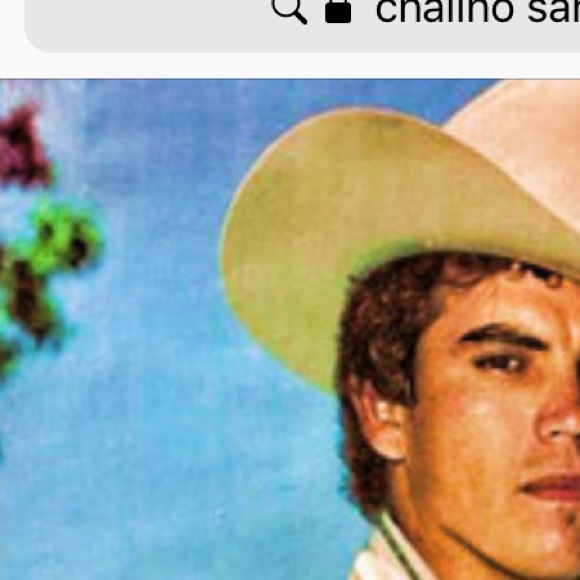 Profile Picture of Alejandro Soriano (@alejandroog) on Poshmark