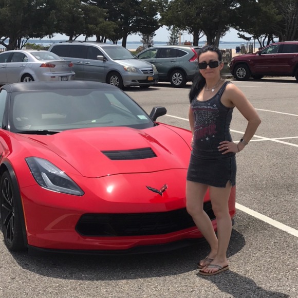 Profile Picture of D Kania (@dkny83) on Poshmark