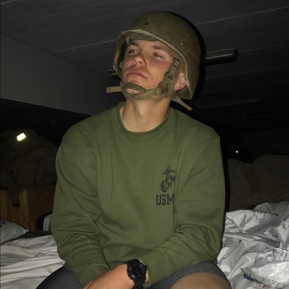 Profile Picture of Nelson Reyling (@nreyling) on Poshmark