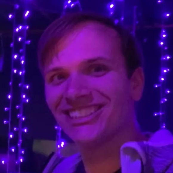 John Greenland - Poshmark Profile Picture of John Greenland (@ianite_dragon) on Poshmark