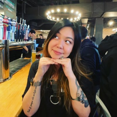 Profile Picture of Loretta Chao (@gloriacchao) on Twitter