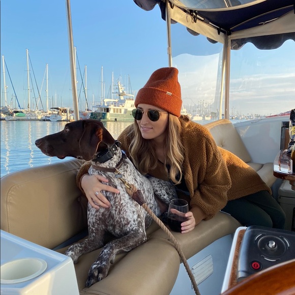 Profile Picture of Emily Behrs (@emilybehrs) on Poshmark