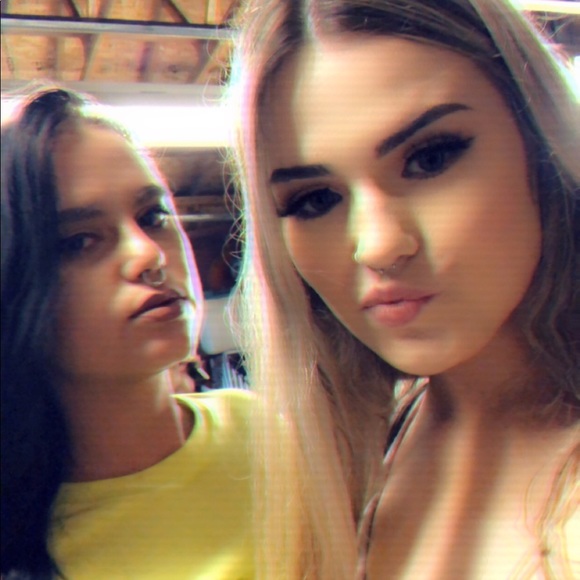 Profile Picture of Hannah Schultz (@hannahschultz3) on Poshmark