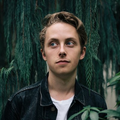 Profile Picture of Joe Collinson (@jcllnsn) on Twitter