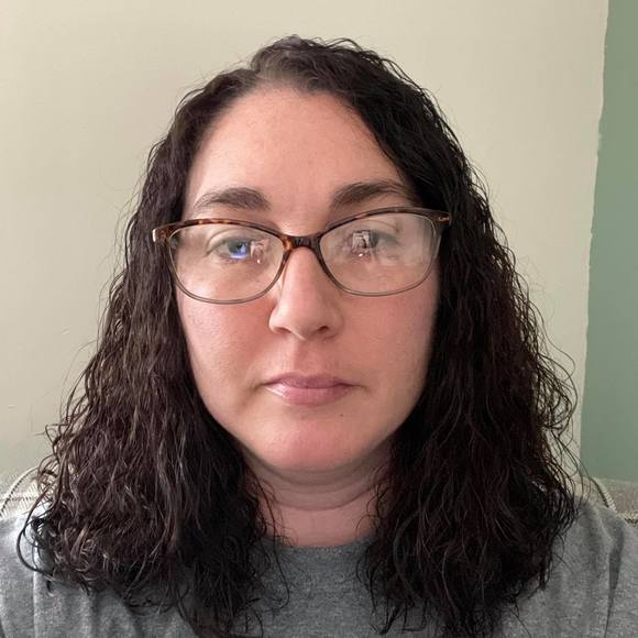 Profile Picture of Tonya Opal hodge (@hodgetonyao) on Poshmark