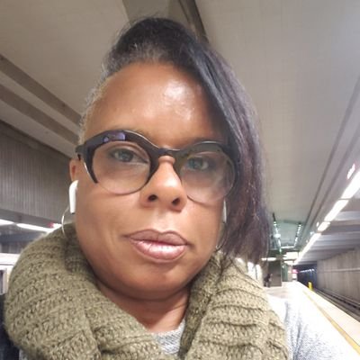 Profile Picture of Sheila Cole (@Sboogie247) on Twitter