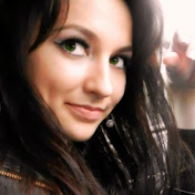 Profile Picture of Nina Pugatch (@ninapugatch410) on Youtube