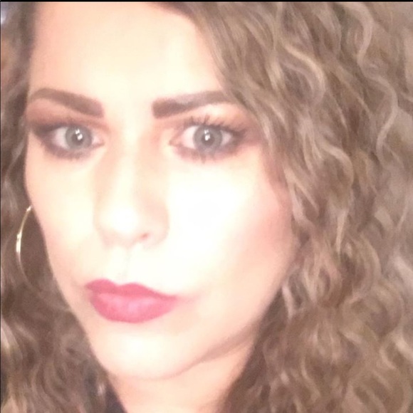 Profile Picture of Alma Quintero (@nena151622) on Poshmark