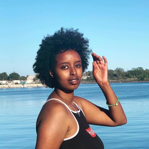Profile Picture of Muna Muna (@goldhathor) on Poshmark