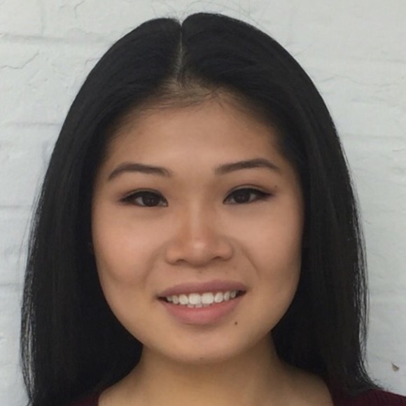 Profile Picture of Jen Yip (@jenyip94) on Poshmark