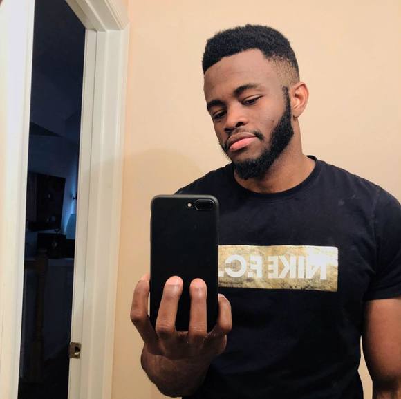 Profile Picture of Wilfried Dolegui (@dolewil) on Poshmark