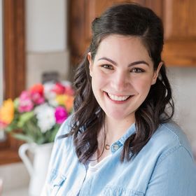 Profile Picture of Asheritah | Quiet Time for Busy Women | Bible Study & Prayer Guides | FREE Christian Faith Resources (@asheritah) on Pinterest
