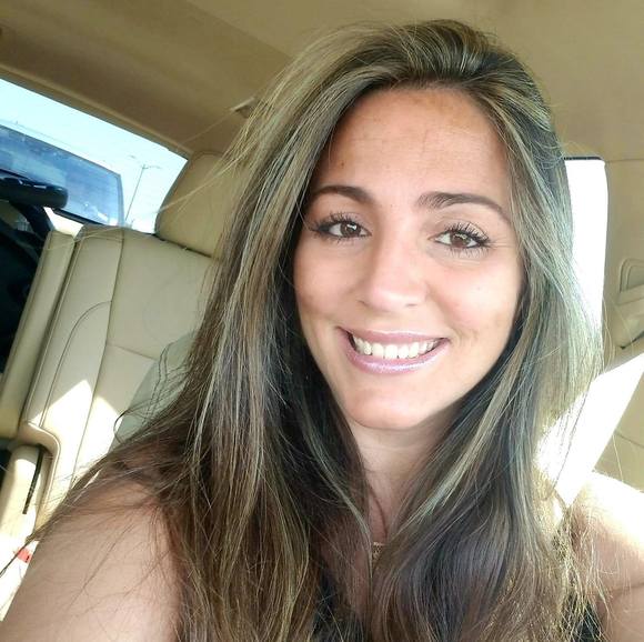 Profile Picture of Gabriela Preissler (@gpreissler) on Poshmark