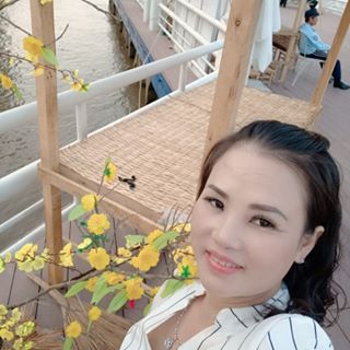 Profile Picture of Trần Phương (@Tr&) on Facebook
