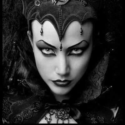 Profile Picture of HANNAH (@AnneTausch) on Twitter