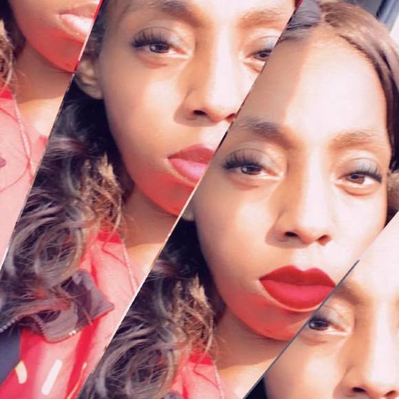 Profile Picture of Qiana Qiana (@qianaflowers) on Poshmark