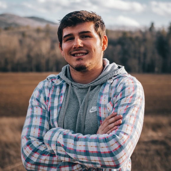 Profile Picture of Houston Scott (@houstonwv16) on Poshmark