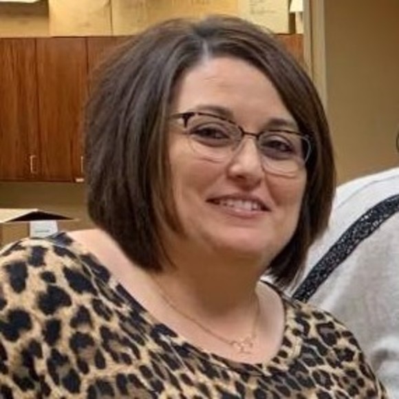 Profile Picture of Dawn Hebert (@dethebert) on Poshmark