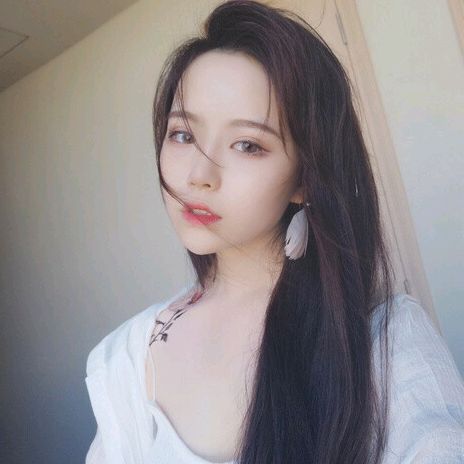 Profile Picture of sokdqyxy (@bernicejreal) on Tiktok