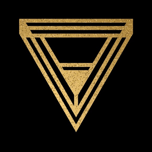 Profile Picture of Ultima Chiamatta (@finegoodsroom) on Poshmark