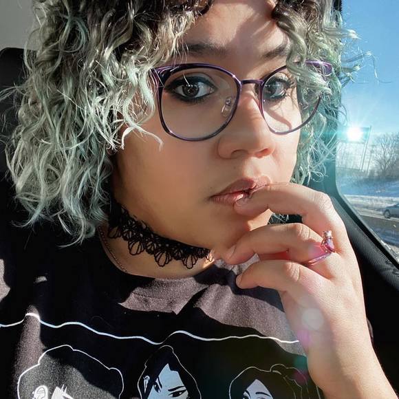 Profile Picture of Kamisha Walsh (@kamigirl95) on Poshmark