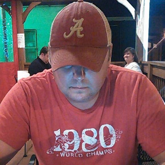 Profile Picture of Michael Teal (@mteal39) on Poshmark