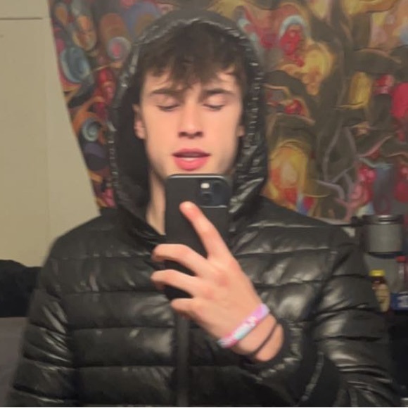 Profile Picture of Cole Sperlazza (@ccspazz) on Poshmark