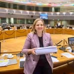 Profile Picture of Lisa Cathy (@Lisa-Cathy) on Facebook