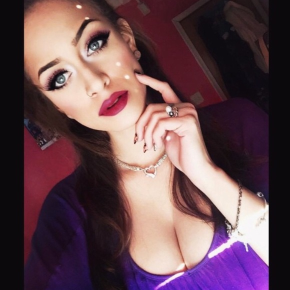Profile Picture of Jasmine Stackhouse (@jasmanianxdevil) on Poshmark