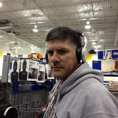 Profile Picture of Dave Miller (@dMillie43) on Twitter