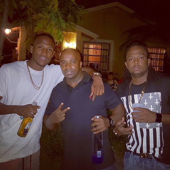 Profile Picture of Jeffrey Gilles (@jeffbpc) on Poshmark