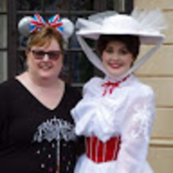 Profile Picture of Libby Henderson (@libster1967) on Poshmark